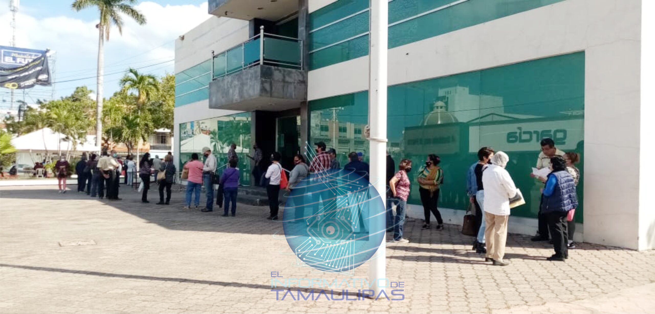 ADULTOS MAYORES LOS QUE MÁS ACUDEN A REALIZAR PAGO DEL PREDIAL EN MADERO.