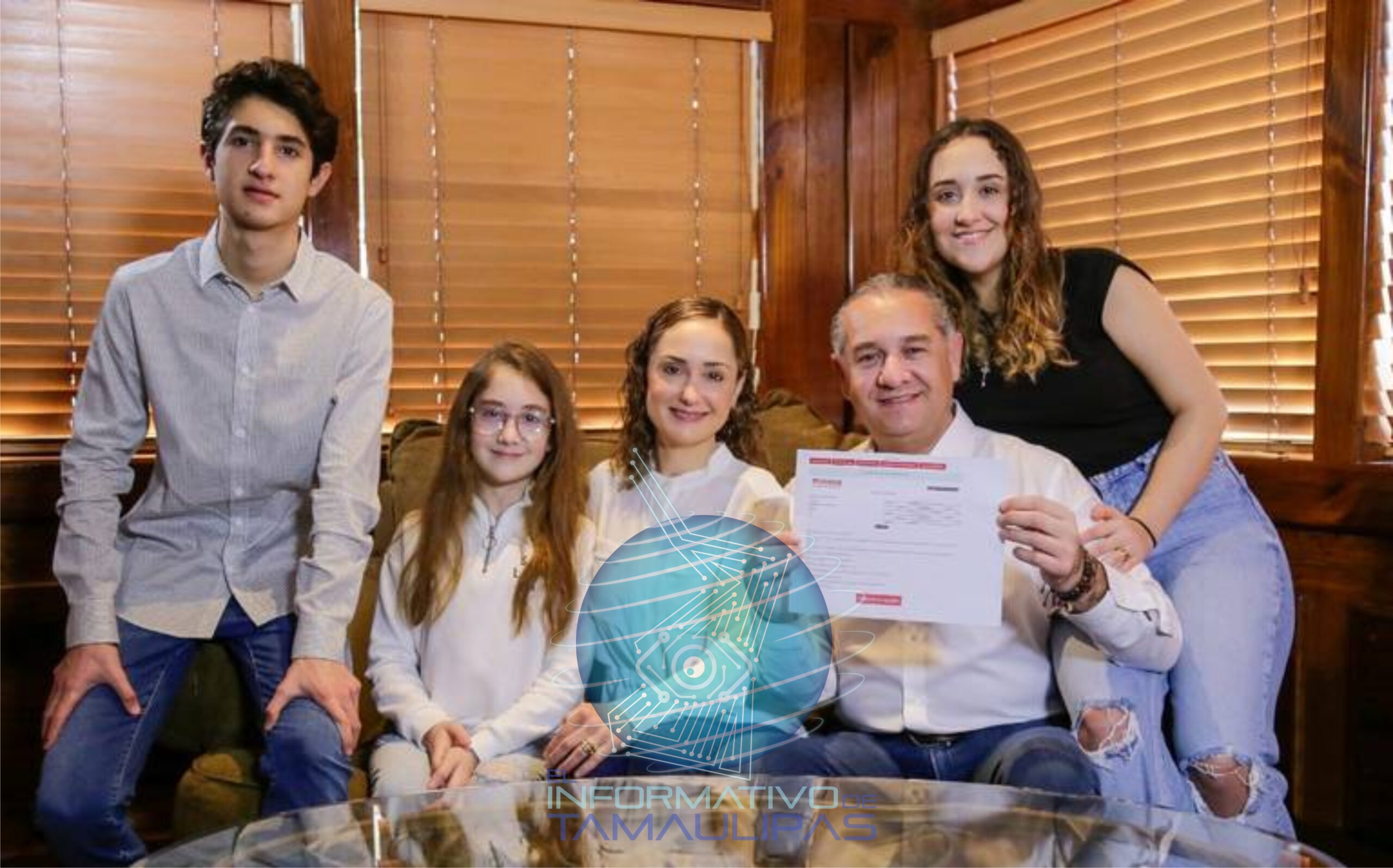 SE REGISTRA ALCALDE DE MADERO PARA SU REELECCIÓN.