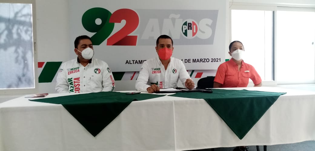 Candidato del PRI Joel Barragán inicia campaña y pide debate.