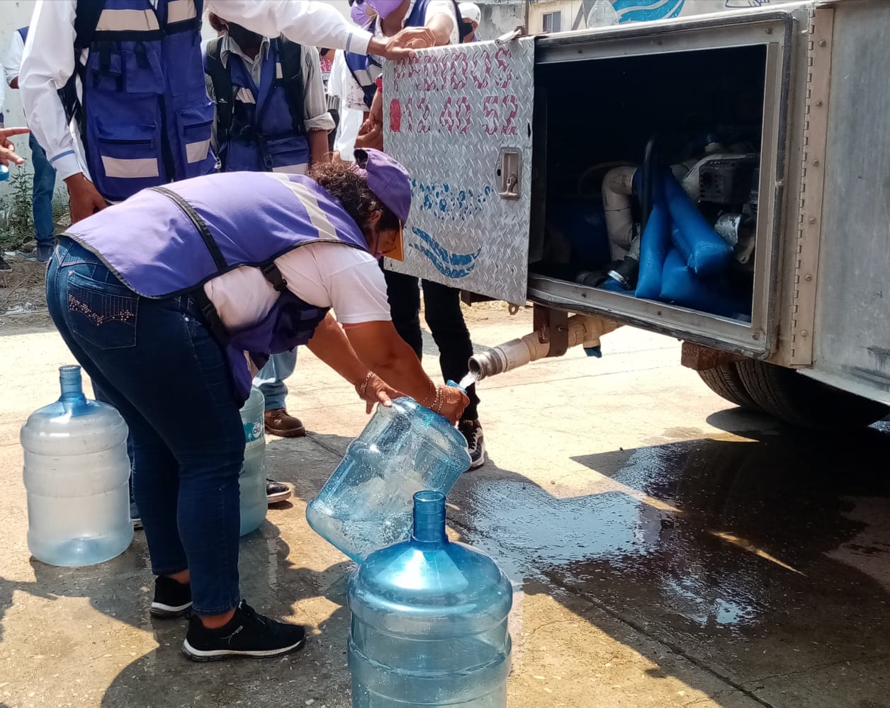 CONSIGUEN AGUA EN VERACRUZ PARA DONARLA EN EL SUR DE TAMAULIPAS.