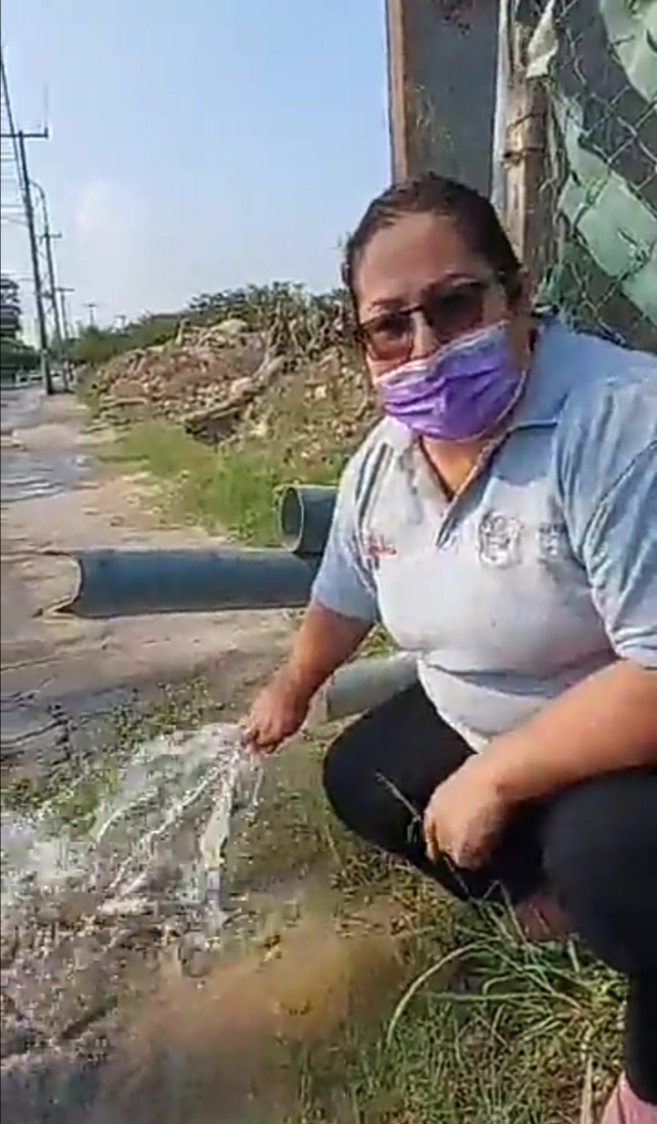 PIDEN REPARACIÓN DE FUGA DE AGUA LIMPIA.