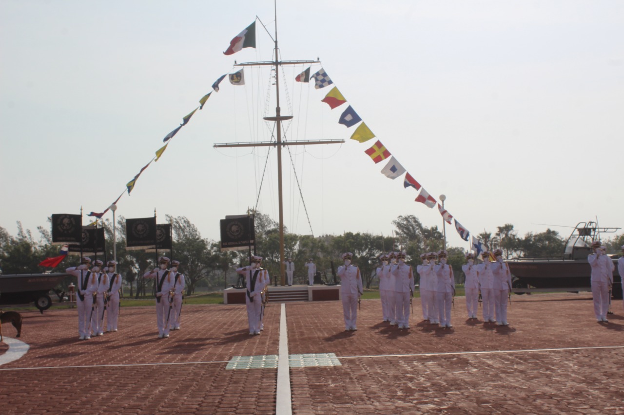 CONMEMORA SEMAR EL DÍA DE LA MARINA.