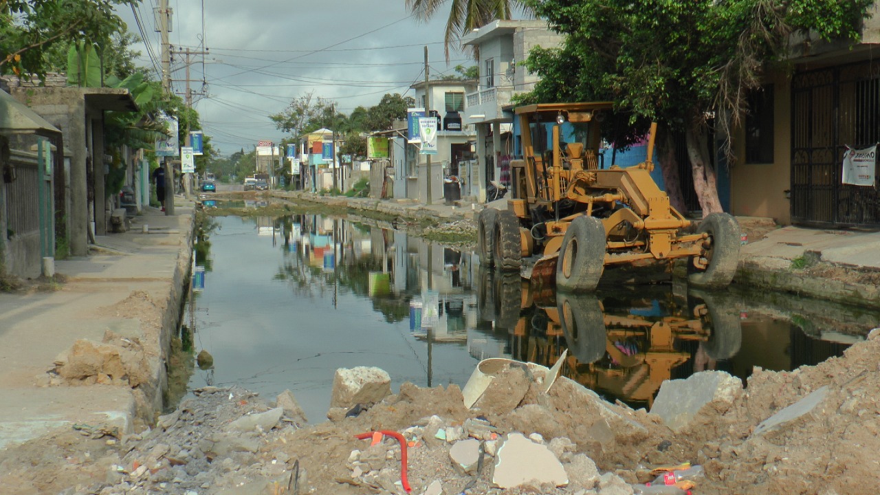 POTENCIAL DE ENFERMEDADES ESTANCAMIENTO DE AGUAS NEGRAS.