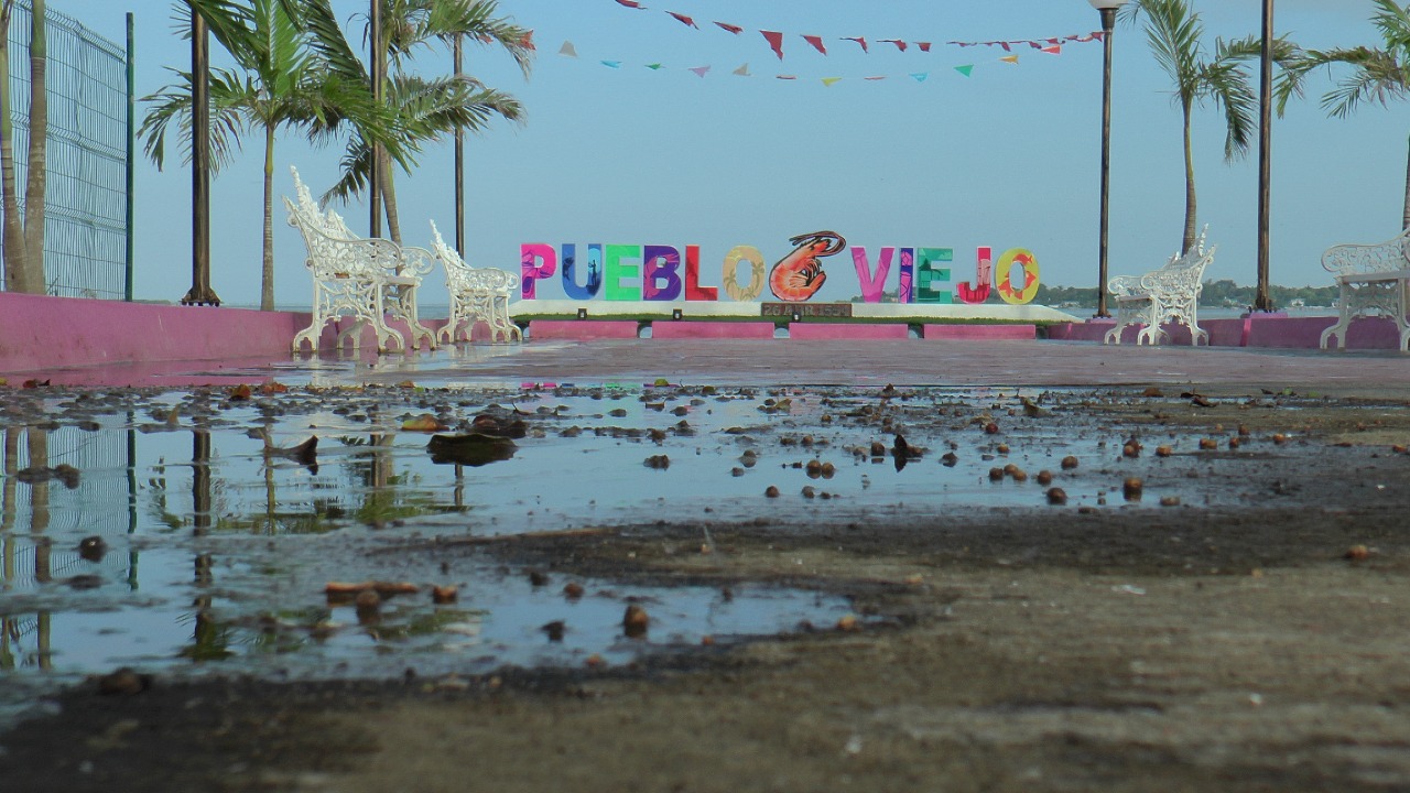 RIO DE SANGRE AFECTA SITIO TURÍSTICO.