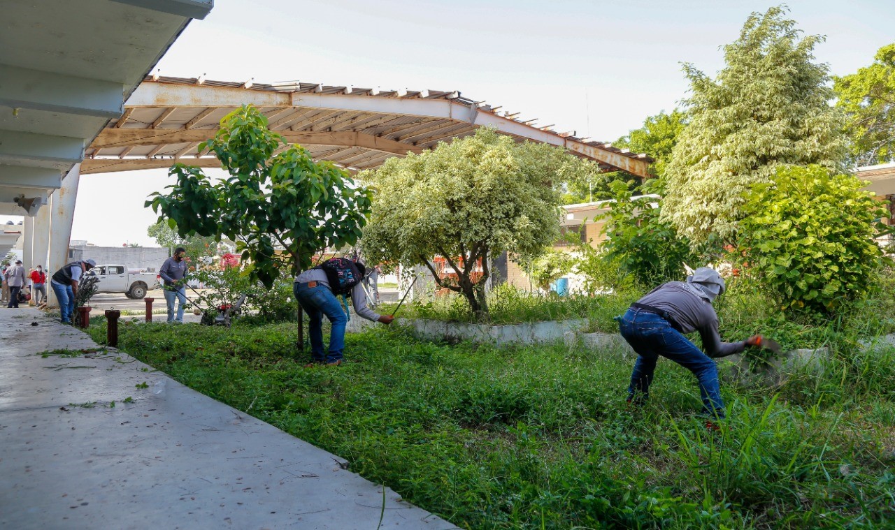 EMPRENDE GOBIERNO DE MADERO INTENSA JORNADA DE MANTENIMIENTO EN ESCUELAS