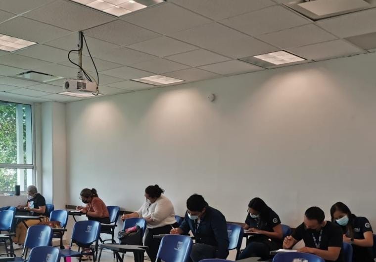 CAPACITAN A PERITOS DE LA FGJT EN MATERIA DE DACTOLISCOPIA.