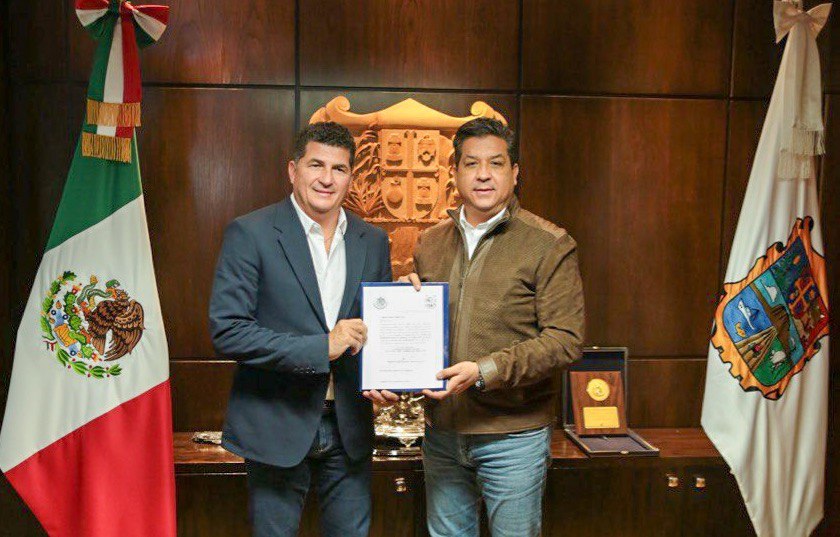 Entrega Gobernador Francisco García Cabeza de Vaca Nombramiento de Representación Estatal en Nuevo León.