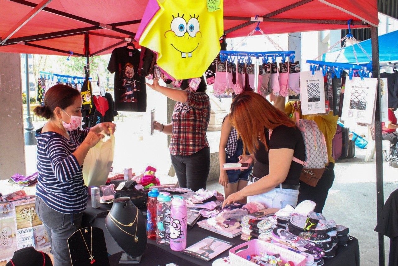 REALIZA DIF MADERO EXPO NAVIDEÑA EN APOYO AL COMERCIO LOCAL