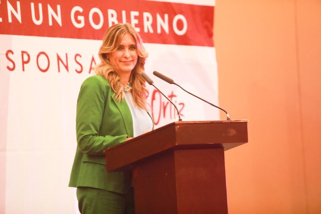 PERSONAL DOCENTE DE REYNOSA VA DE LA MANO CON MAKI ORTIZ.