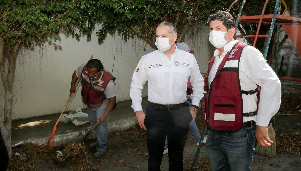 DESPLIEGAN CUADRILLAS DE LIMPIEZA EN CIUDAD MADERO