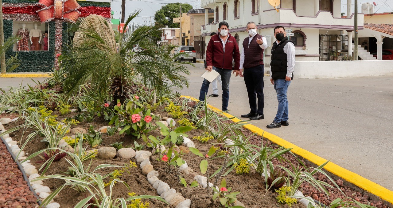 IMPULSA ADRIÁN OSEGUERA ACCIONES DE MEJORAMIENTO URBANO