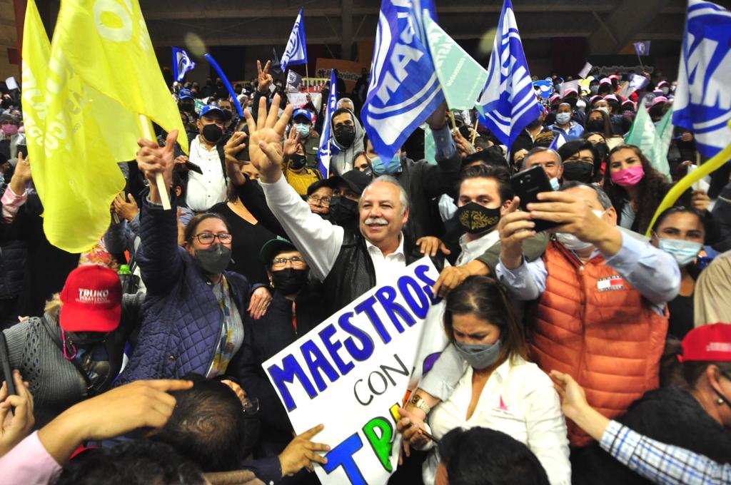 CIERRA TRUKO CON MILES DE TAMAULIPECOS Y VA ARRIBA EN LAS ENCUESTAS