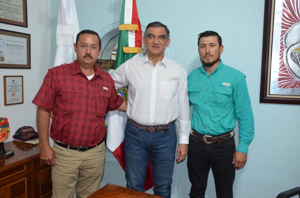 LÍDER DEL PRI RENUNCIA Y SE SUMA AL PROYECTO DE AMÉRICO VILLARREAL