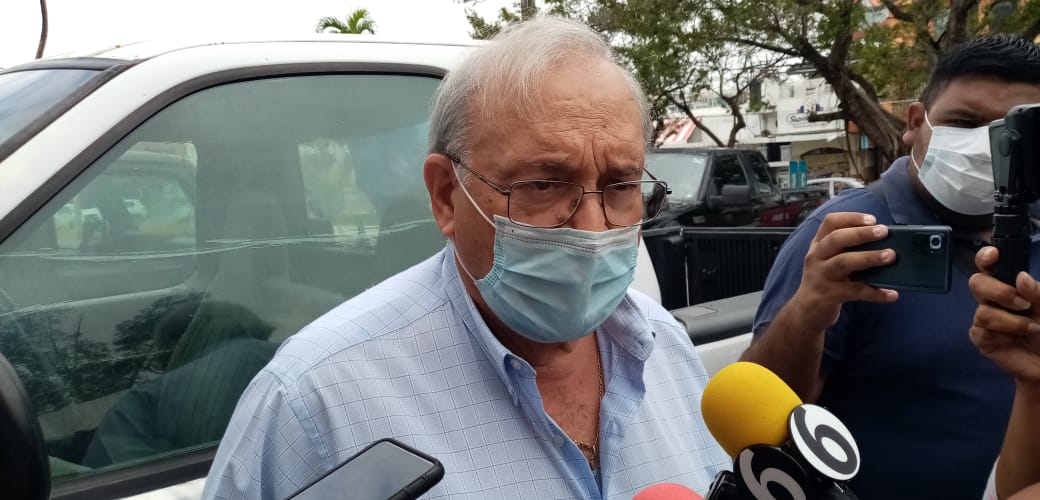 SOLO 15 POR CIENTO DE VEHÍCULOS OFICIALES DE MADERO TIENEN PLACAS VIGENTES.