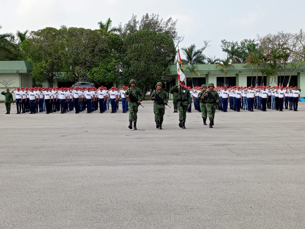 TOMAN PROTESTA 368 JÓVENES PARA EL SERVICIO MILITAR NACIONAL.