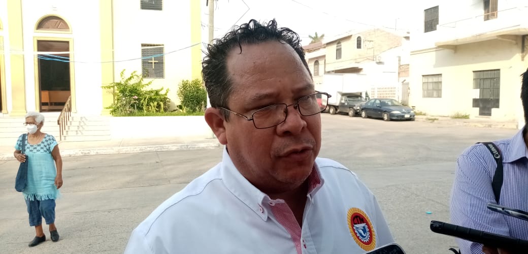 PARTICULARES HACEN COMPETENCIA DESLEAL A TRANSPORTE ESCOLAR.