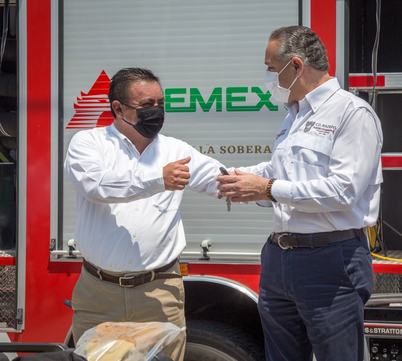 GOBIERNO DE ADRIÁN OSEGUERA Y PEMEX JUNTOS POR EL BIENESTAR DE LOS MADERENSES