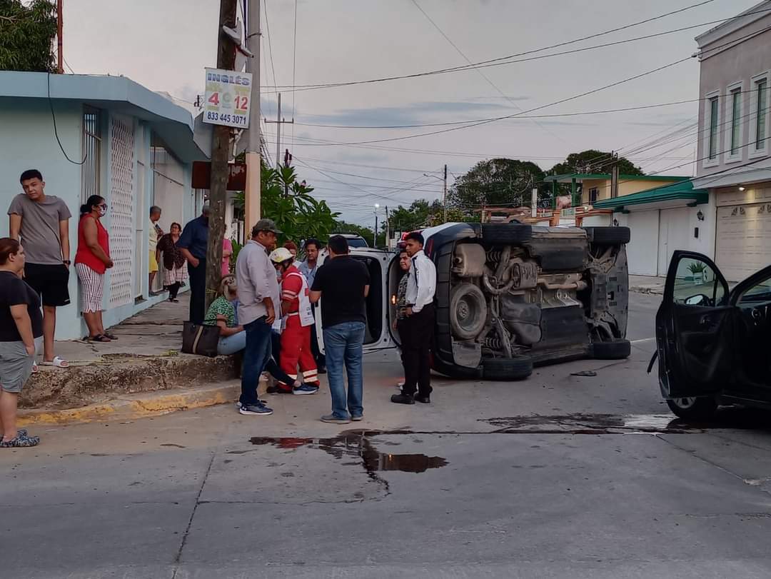 ENCONTRONAZO EN LA 20 DE NOVIEMBRE, 3 LESIONADOS