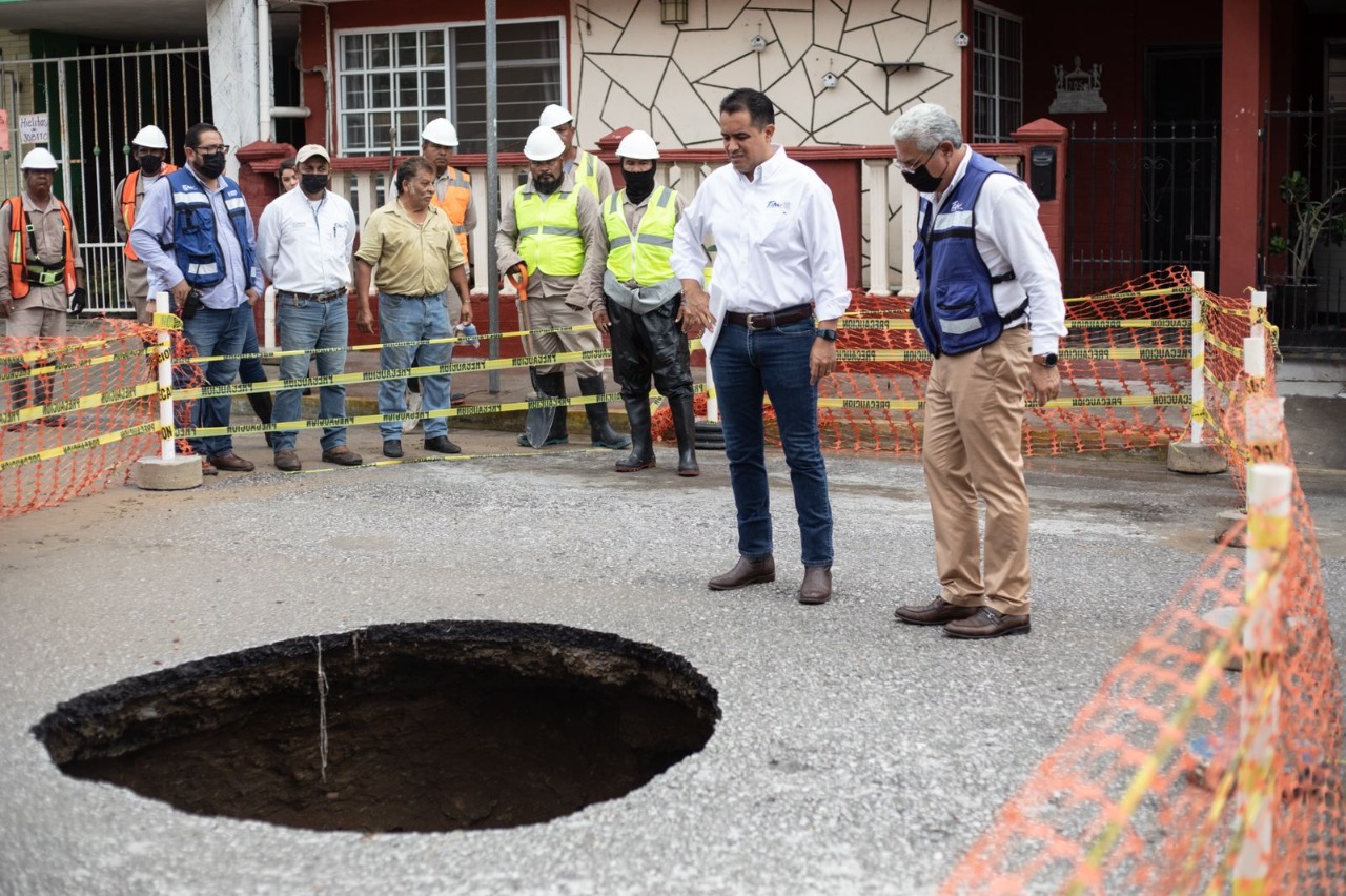 COMAPA INICIA TRABAJOS DE REPARACIÓN EN SOCAVÓN DE LA COLONIA TINACO.