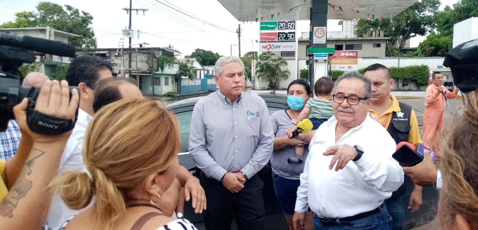 COMAPA Y  AYNTAMIENTO DE MADERO SE COORDINAN PARA DESFOGAR AGUA NEGRAS DE COLONIA HIPÓDROMO.