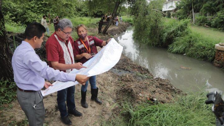 TRABAJA GOBIERNO DE ALTAMIRA EN MEJORAMIENTO DE CANALES PLUVIALES