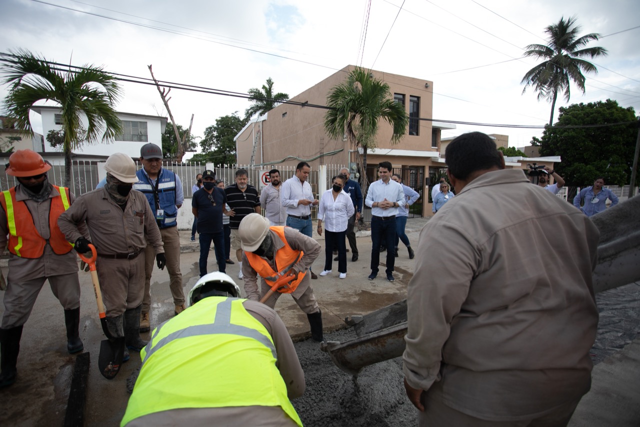 Repuso Pavimento COMAPA Tras Rehabilitación de Drenaje en la 20 de Noviembre.