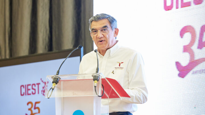 LA SEGURIDAD, TAREA A LA QUE ME AVOCO TODOS LOS DÍAS, DICE AMÉRICO A EMPRESARIOS