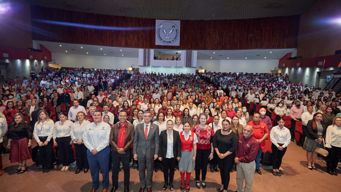 LA FUERZA TRANSFORMADORA DE LA EDUCACIÓN DEBE ESTAR AL SERVICIO DEL PUEBLO: GOBERNADOR