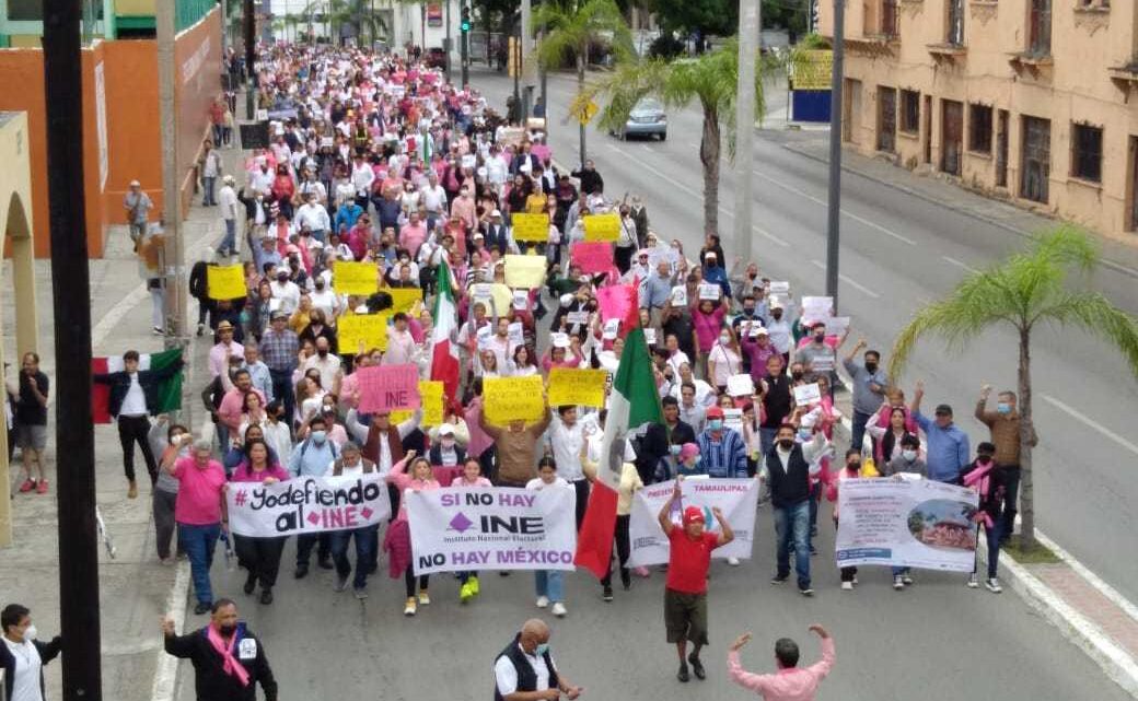 TAMPIQUEÑOS DICEN NO A LA REFORMA ELECTORAL CON MARCHA PACÍFICA