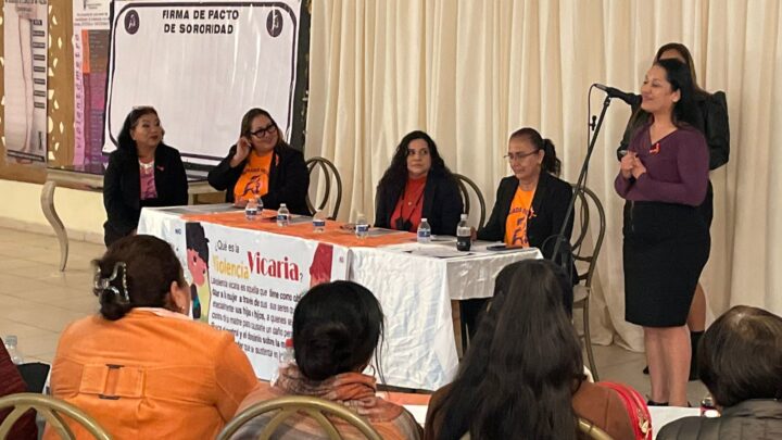 MUJERES FIRMAN PACTO CONTRA LA VIOLENCIA EN CIUDAD MADERO