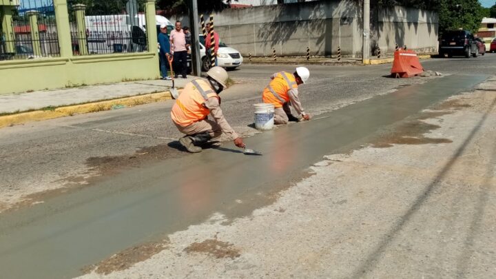 CON TECNOLOGÍA DE PUNTA BUSCARÁN DETECTAR FUGAS EN SISTEMA DE DRENAJE.
