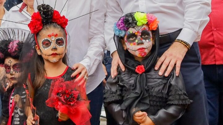 CON EXHIBICIÓN DE ALTARES, VIVE CIUDAD MADERO LA TRADICIÓN DEL DÍA DE MUERTOS