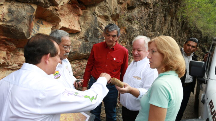 EXPLORAN GOBERNADOR Y GEÓLOGOS UCRANIANOS EL CAÑÓN DE LOS TRONCONES