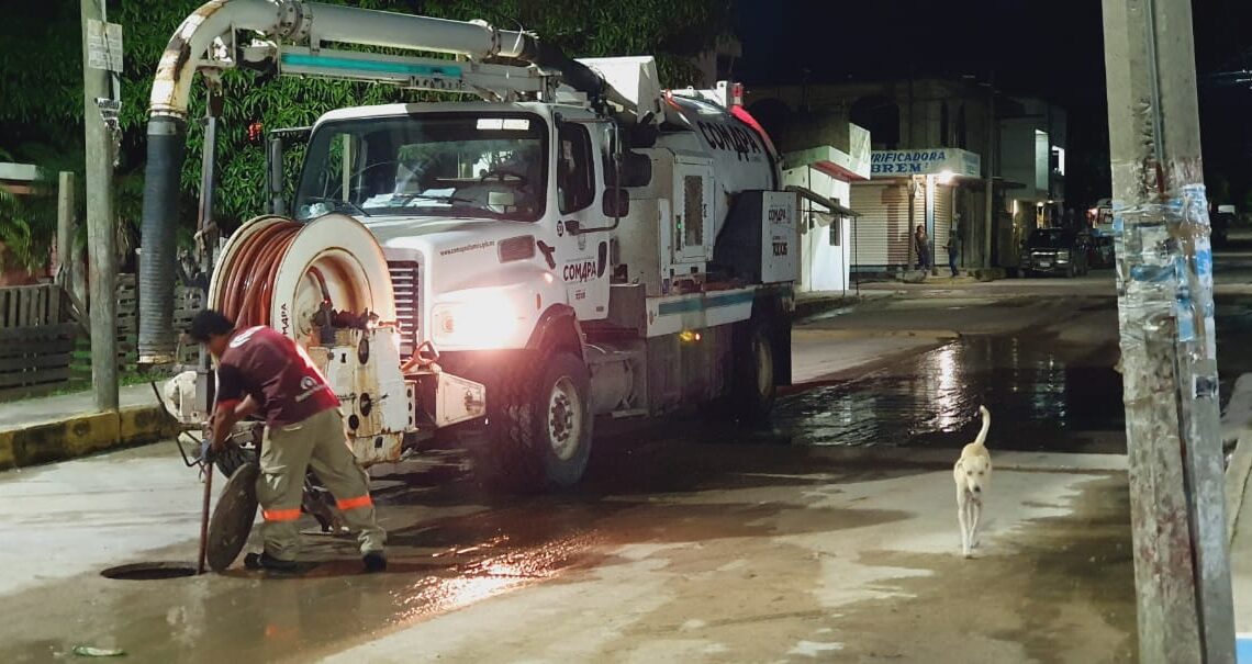 REALIZA COMAPA ALTAMIRA DESAZOLVE DE POZOS DE VISITA EN LOS SÁBALOS