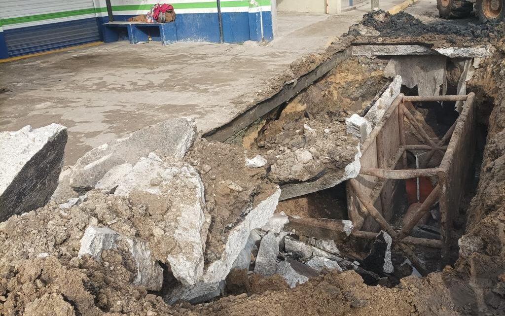 TRABAJA COMAPA ALTAMIRA EN MEJORAMIENTO DE LA RED HIDRÁULICA