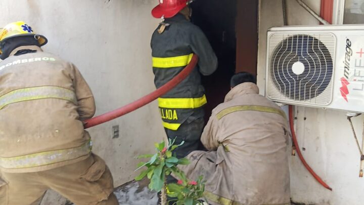 CORTO CIRCUITO PROVOCA INCENDIO EN DEPARTAMENTO DE ALTAMIRA