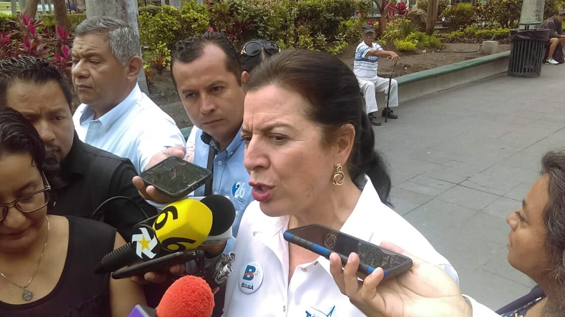 VACACIONISTAS DEBEN VOLVER AL CUBREBOCAS PARA EVITAR CONTAGIOS VACACIONISTAS DEBEN VOLVER AL CUBREBOCAS PARA EVITAR CONTAGIOS