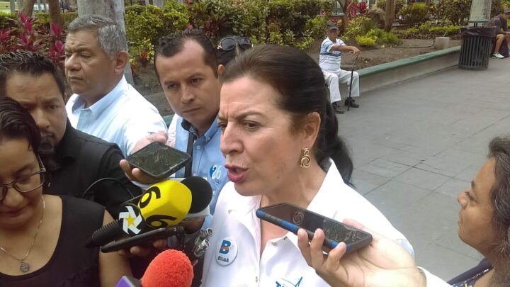 VACACIONISTAS DEBEN VOLVER AL CUBREBOCAS PARA EVITAR CONTAGIOS