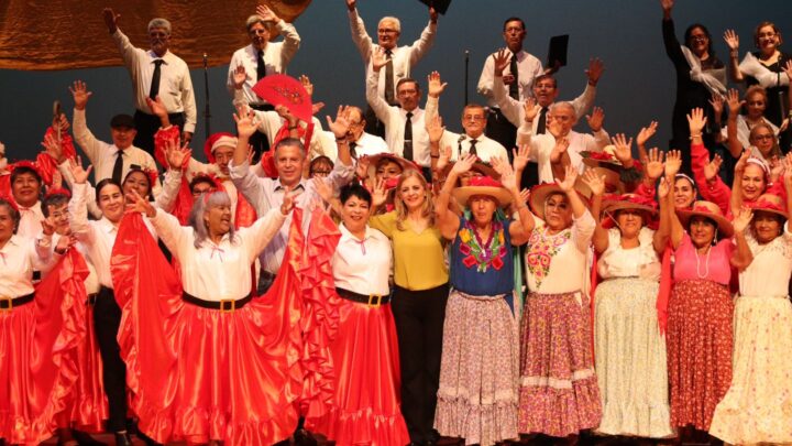 SE REALIZA CON GRAN ÉXITO  SEGUNDO FESTIVAL NAVIDEÑO DEL ADULTO MAYOR