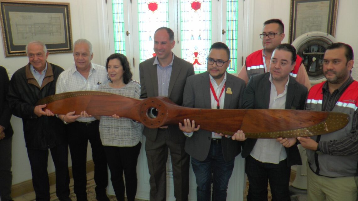 DONAN HÉLICE DE PRIMER AVIÓN COMERCIAL QUE ATERRIZÓ EN TAMPICO EN 1921