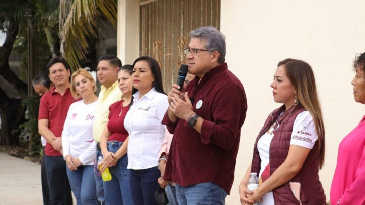 INAUGURA ARMANDO MARTÍNEZ PAVIMENTACIÓN EN EL FRACCIONAMIENTO FUNDADORES.