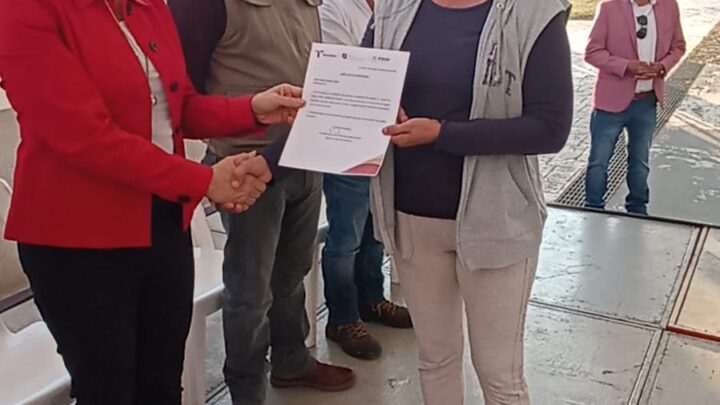ENTREGA EL ITAVU ESCRITURAS A 40 FAMILIAS EN CIUDAD MADERO