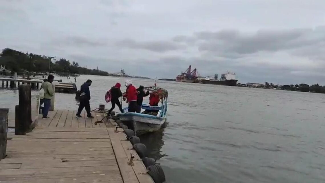 PASO DE LANCHAS NO SUSPENDIERON ACTIVIDADES.