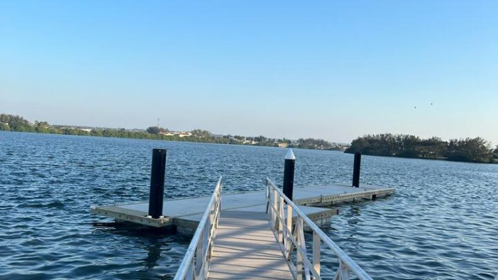 NOTORIO AVANCE DEL NUEVO MUELLE FLOTANTE EN LA LAGUNA DEL CARPINTERO