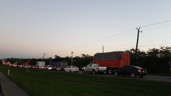BUSCARÁN VÍAS ALTERNAS ANTE TRABAJOS DEL PUENTE ROTO