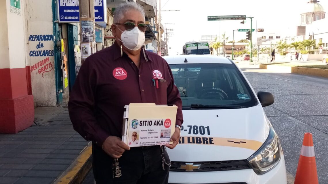 BASE DE TAXIS IMPLEMENTA CARNET DE IDENTIFICACIÓN DE SUS CONDUCTORES.