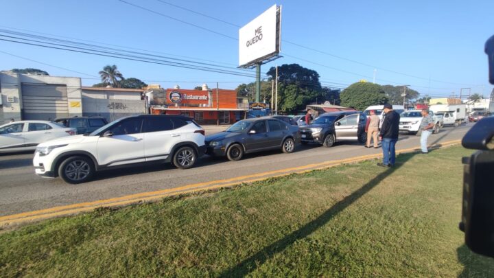 IMPRESIONANTE CARAMBOLA EN MONTE ALTO