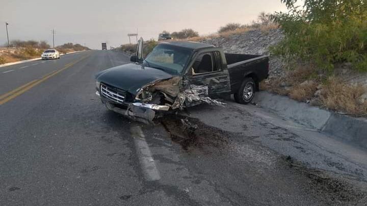 Circulación Carretera Parcialmente Cerrada Por Espeluznante Choque
