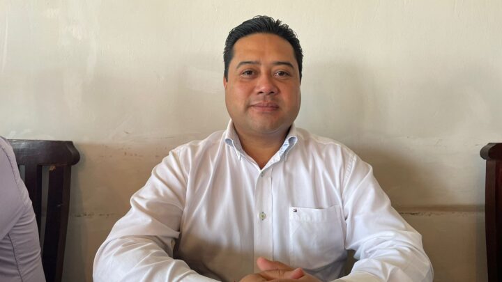 Invita CREDE a Padres de Familia a Convertirse en Vigilantes Escolares