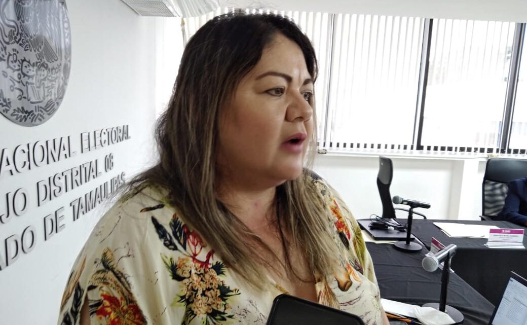 SALEN ASISTENTES Y CAPACITADORES ELECTORALES DEL 8 DISTRITO A BUSCAR CONVENCER AL CIUDADANO INSACULADO